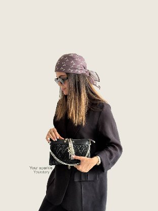 تصویری از کیف دوشی طرح خامه دوزی ماری سنتوزا کد2002