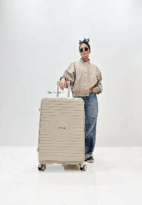 تصویری از چمدان سایز بزرگ هرموسا پرو