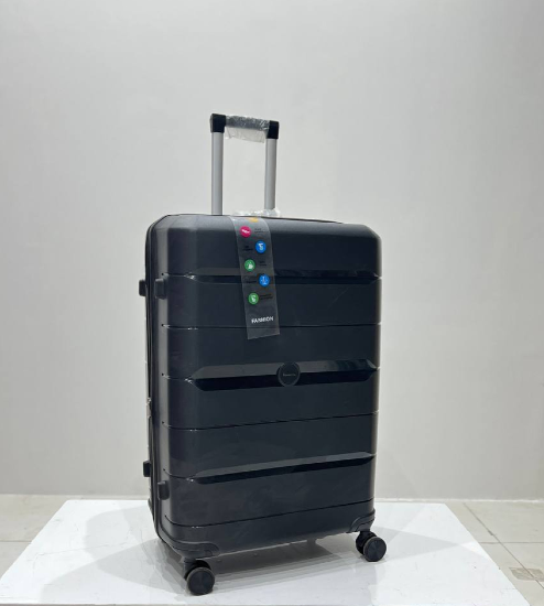 چمدان زده دار روونتا سایز بزرگ مشکی
