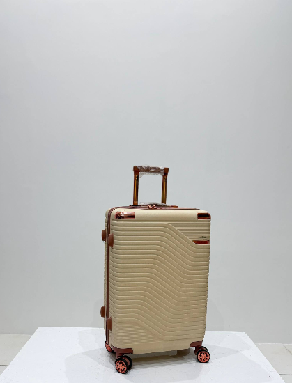 چمدان زده دار منزا سایز متوسط کرم