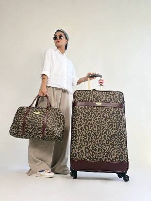 تصویری از ساک مسافرتی طرح پلنگی