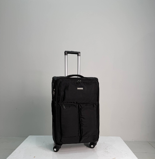 چمدان زده دار تراول استار سایز متوسط مشکی